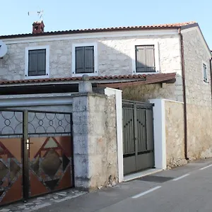 apartman-zovic-vrsar.in-istria.net/
